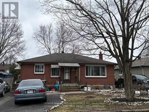 320 Fullerton Avenue, Ottawa, Ontario  K1K 1K3 - Photo 2 - X12793022