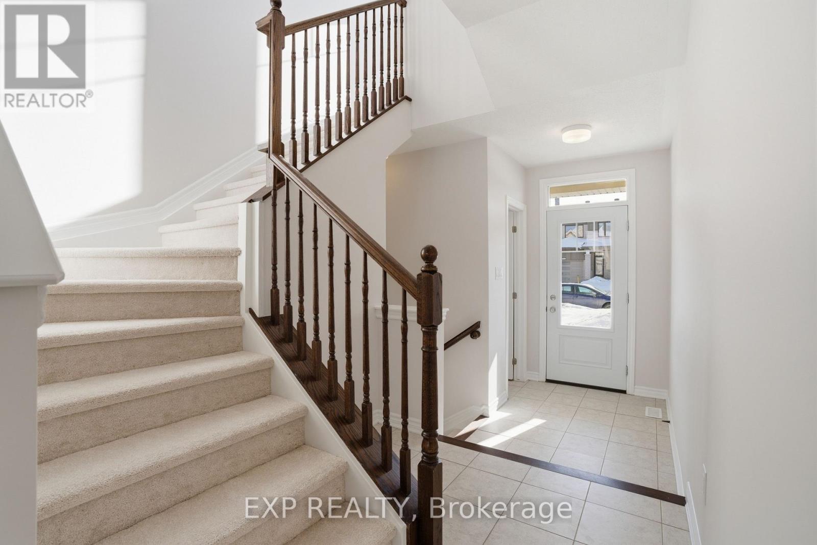 714 Derreen Avenue, Ottawa, Ontario  K2S 2Y7 - Photo 11 - X12793028