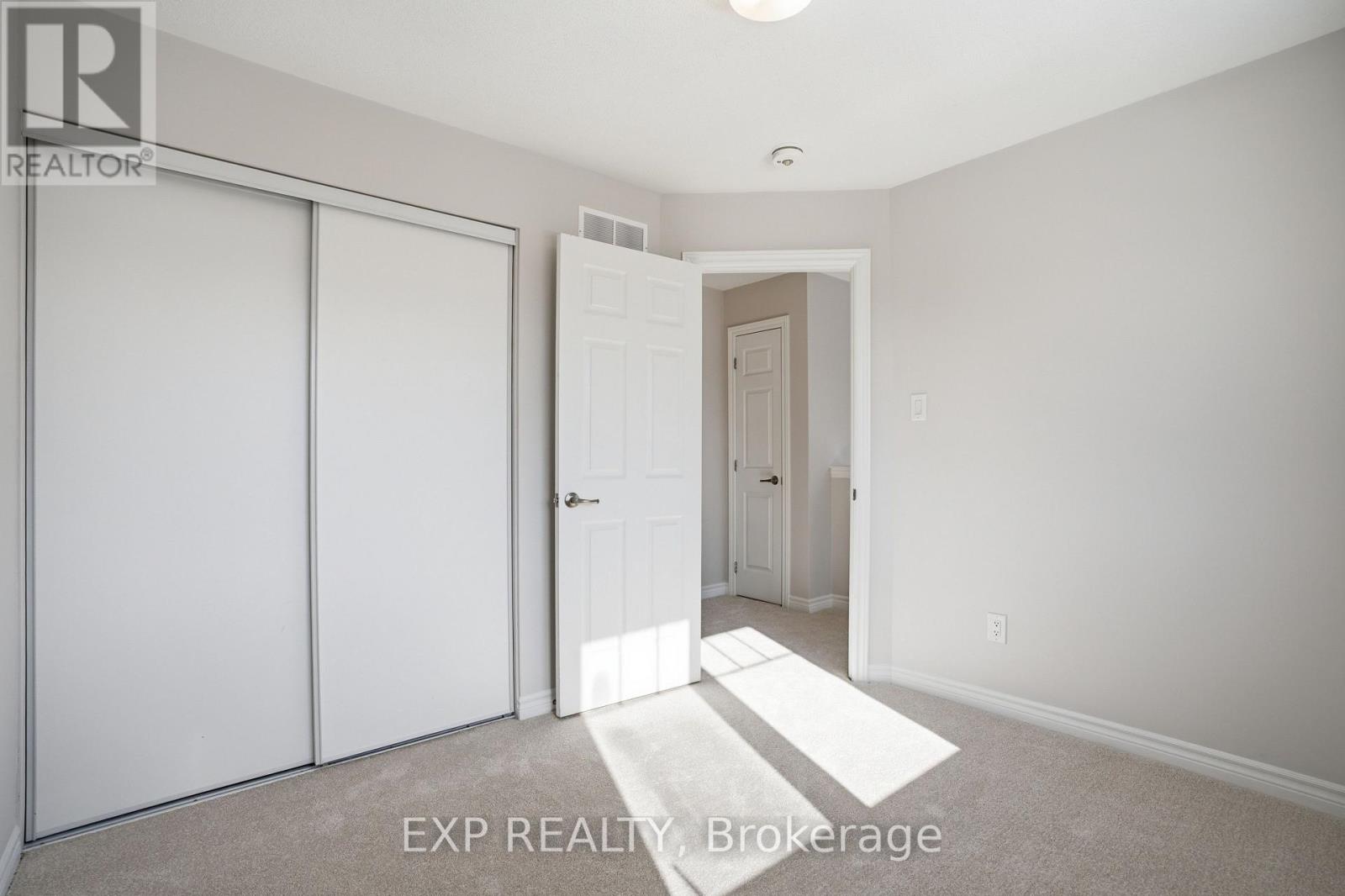 714 Derreen Avenue, Ottawa, Ontario  K2S 2Y7 - Photo 22 - X12793028