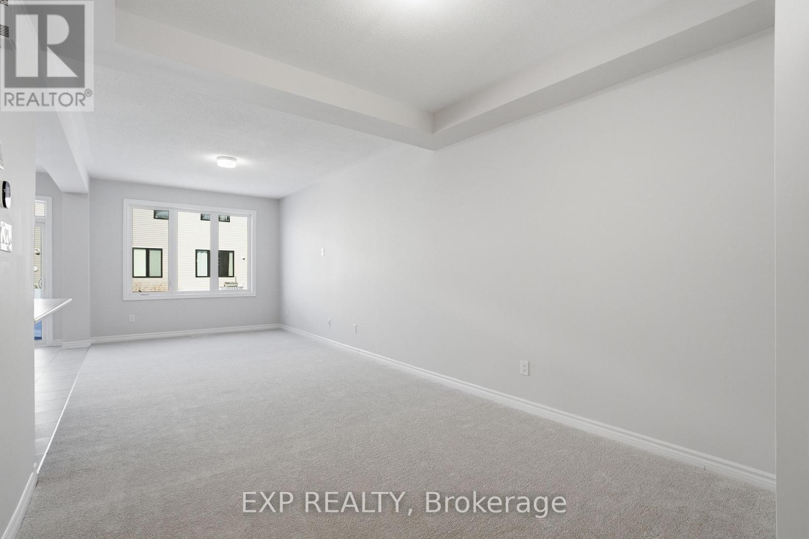 714 Derreen Avenue, Ottawa, Ontario  K2S 2Y7 - Photo 7 - X12793028