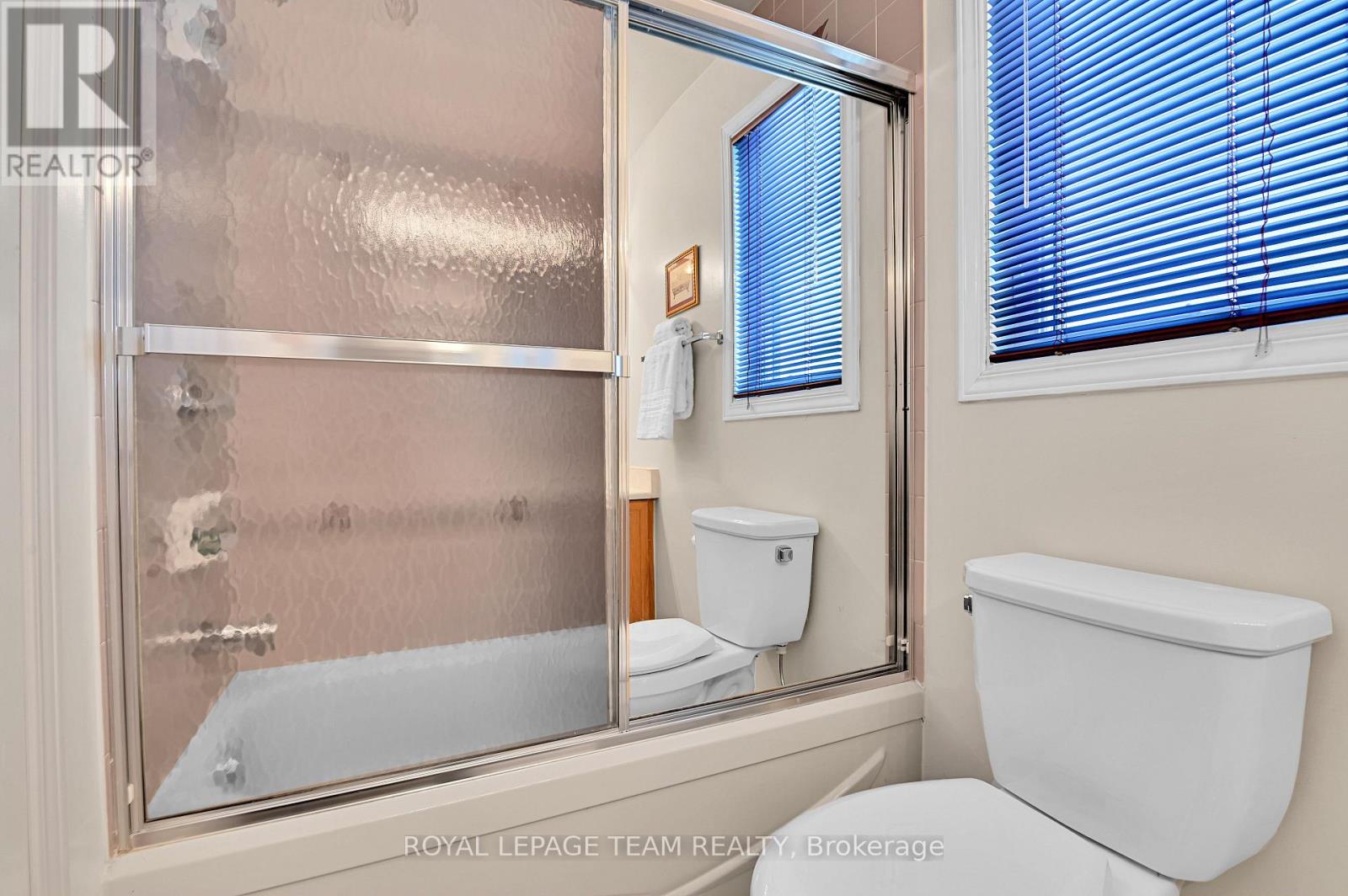 310 Mceachern Crescent, Ottawa, Ontario  K1E 3K2 - Photo 26 - X12793048