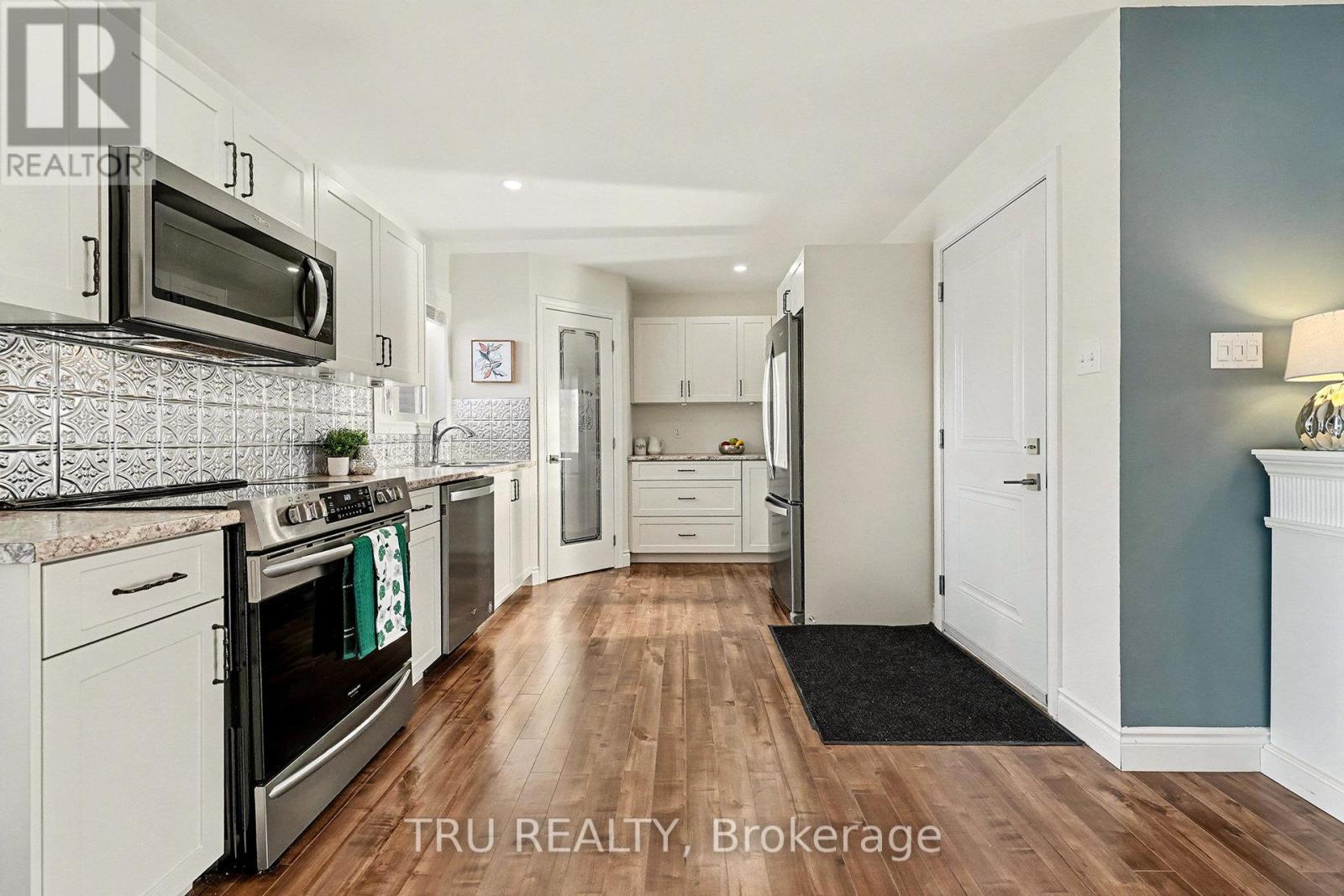 24 Otteridge Avenue, Renfrew, Ontario  K7V 0A1 - Photo 9 - X12793188