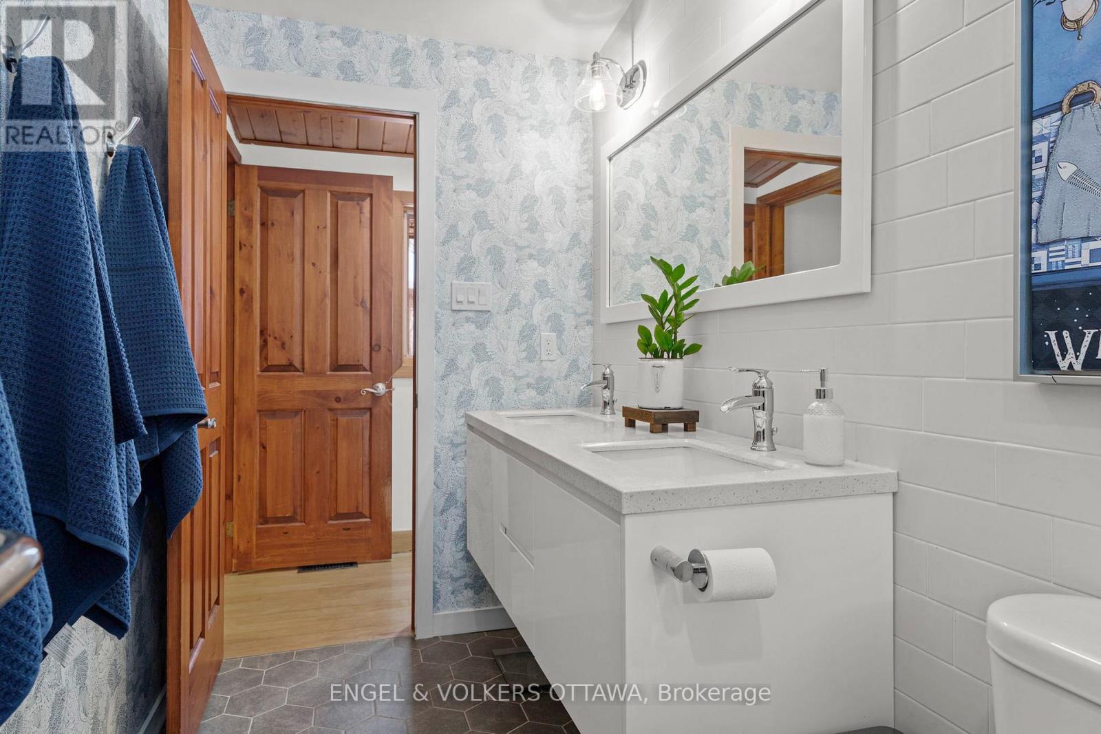 3826 Stonecrest Road, Ottawa, Ontario  K0A 3M0 - Photo 25 - X12793270