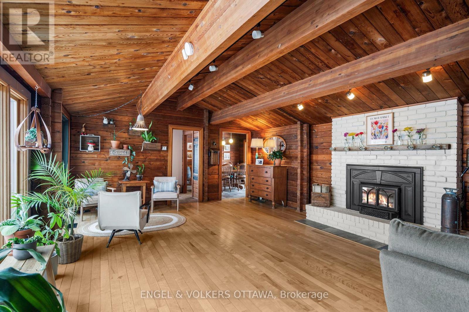 3826 Stonecrest Road, Ottawa, Ontario  K0A 3M0 - Photo 4 - X12793270