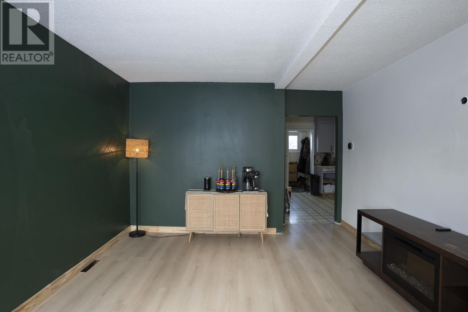 1311 Donald St E, Thunder Bay, Ontario  P7E 5W2 - Photo 3 - TB2600105