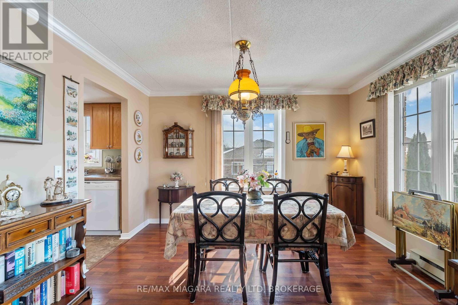 210 - 3420 Frederick Avenue, Lincoln, Ontario  L0R 2C0 - Photo 12 - X12793144