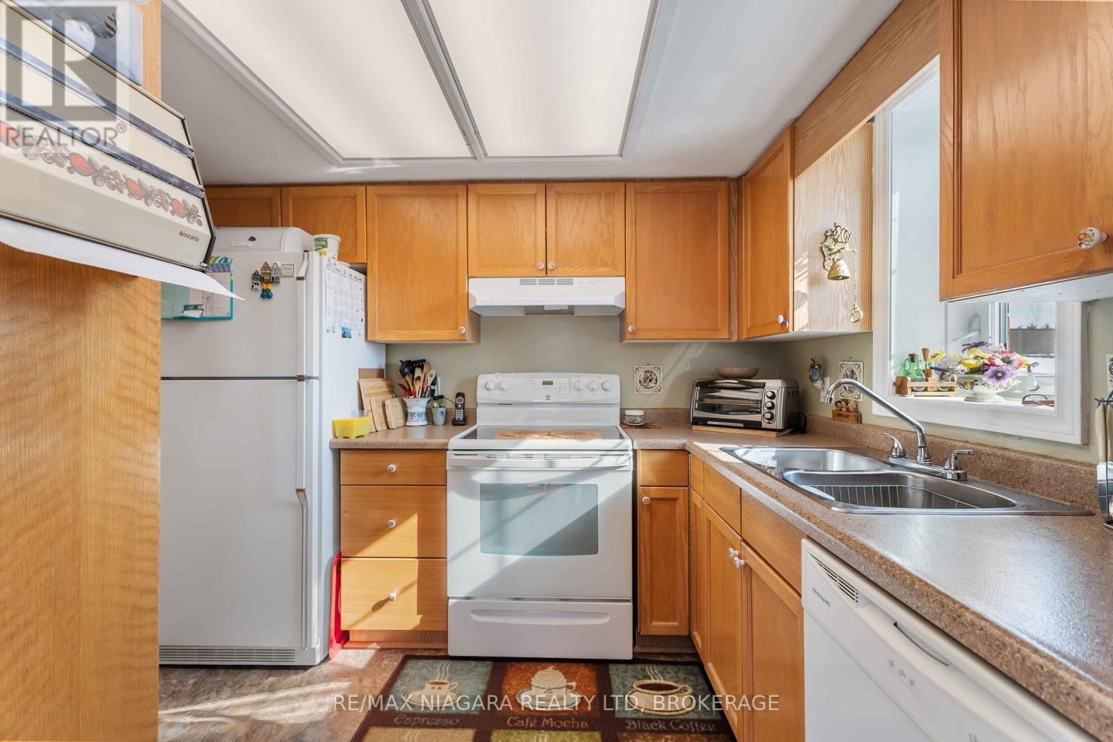 210 - 3420 Frederick Avenue, Lincoln, Ontario  L0R 2C0 - Photo 14 - X12793144