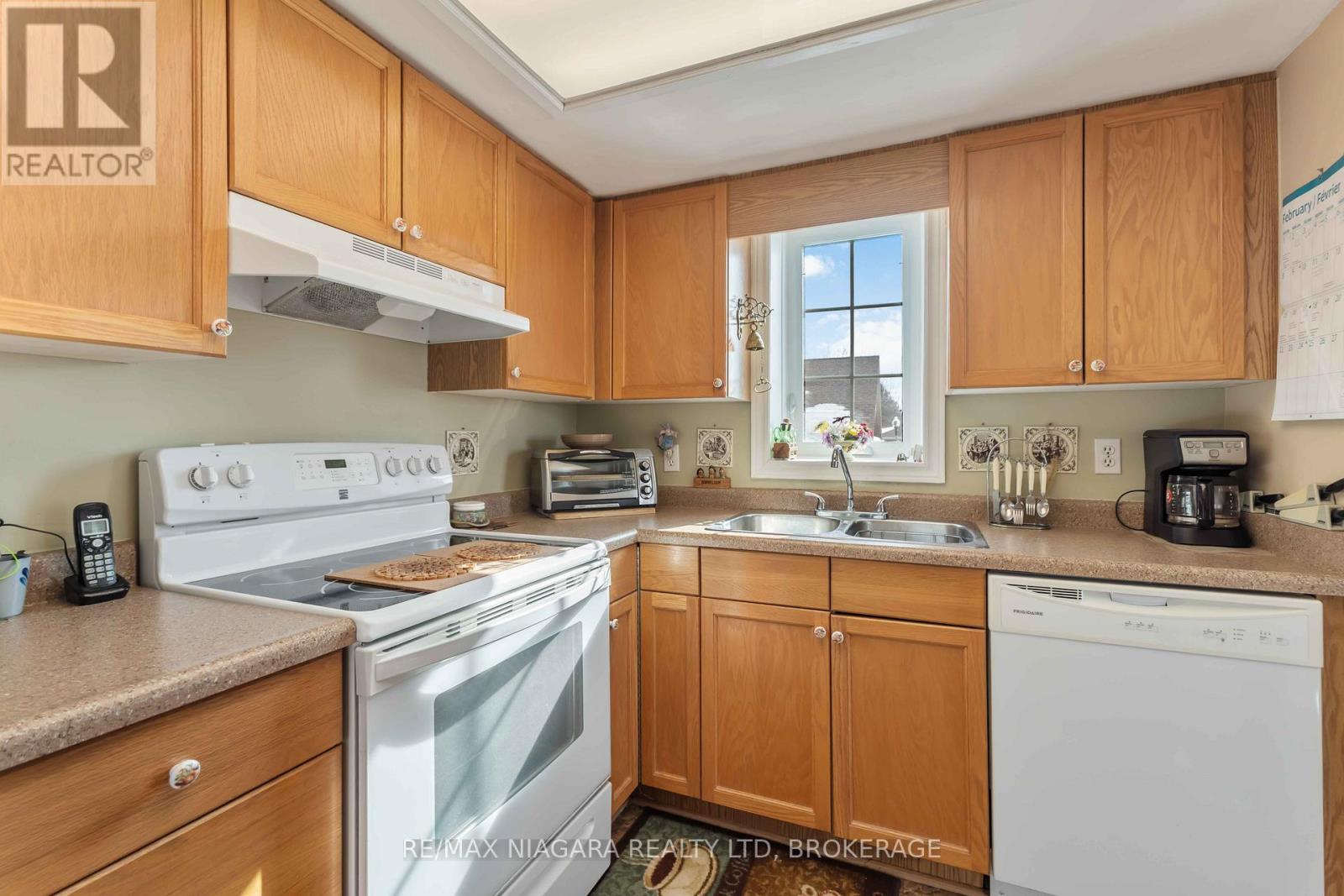 210 - 3420 Frederick Avenue, Lincoln, Ontario  L0R 2C0 - Photo 15 - X12793144