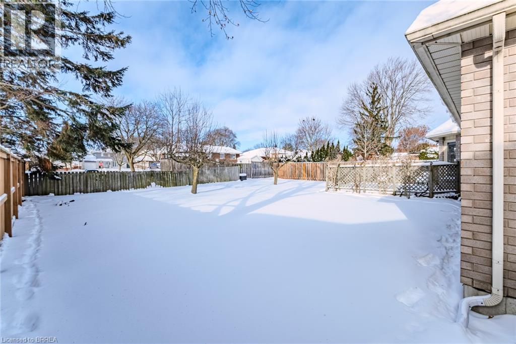 47 Maplecrest Lane, Brantford, Ontario  N3R 7T9 - Photo 9 - 40802221