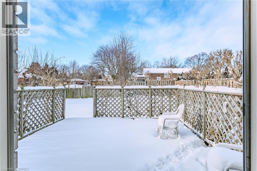 47 Maplecrest Lane, Brantford, Ontario  N3R 7T9 - Photo 6 - 40802221