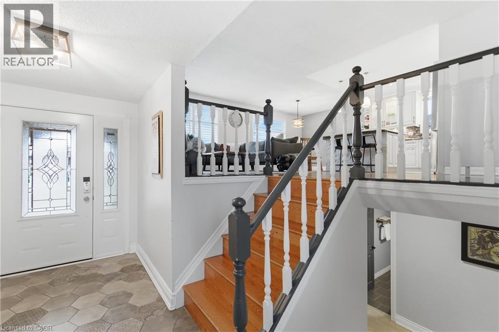 71 Allanbrook Street, Stoney Creek, Ontario  L8J 1P9 - Photo 4 - 40790711