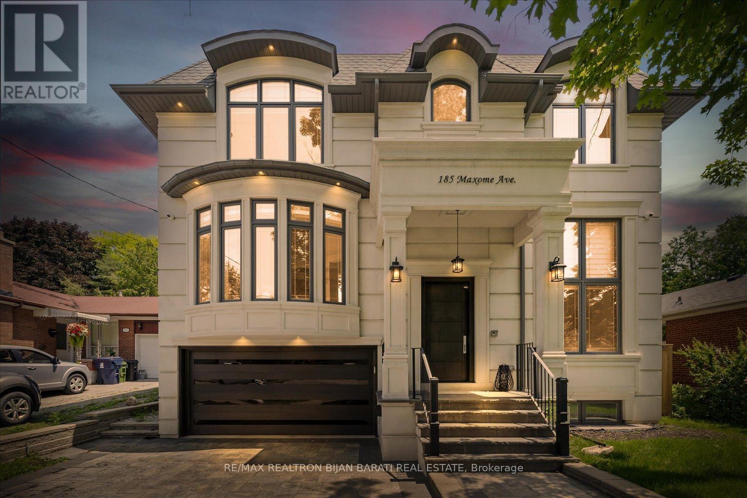 185 MAXOME AVENUE, Toronto, Ontario