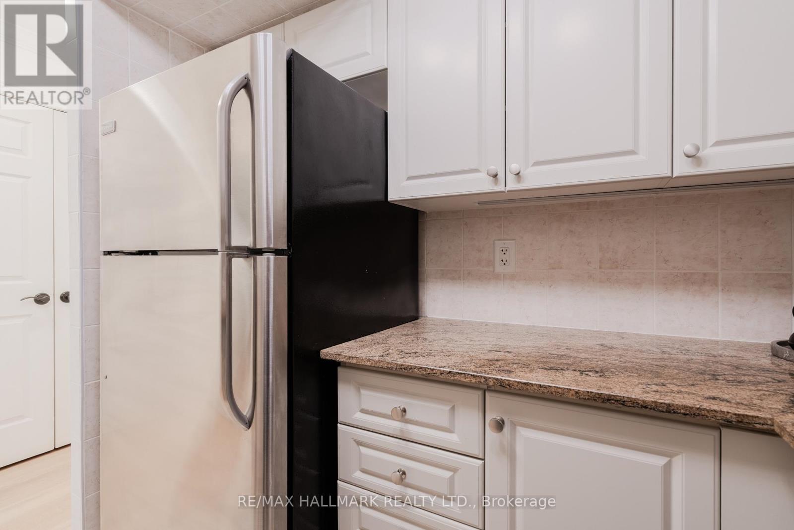 406 - 225 Wellesley Street E, Toronto (Cabbagetown-South St. James Town), Ontario  M4X 1X8 - Photo 6 - C12792968