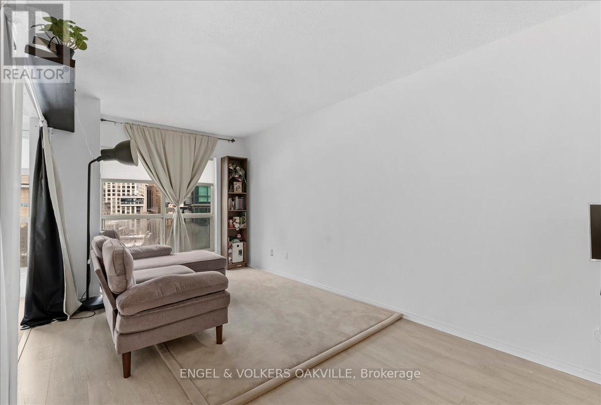 1811 - 25 The Esplanade, Toronto, Ontario  M5E 1W5 - Photo 14 - C12792986