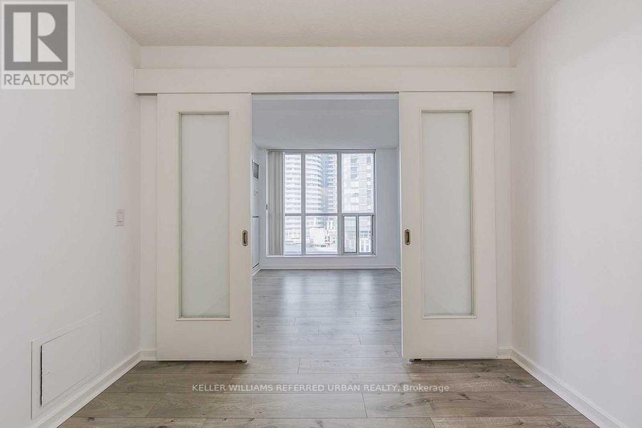 1401 - 208 Queens Quay W, Toronto, Ontario  M5J 2Y5 - Photo 9 - C12792998