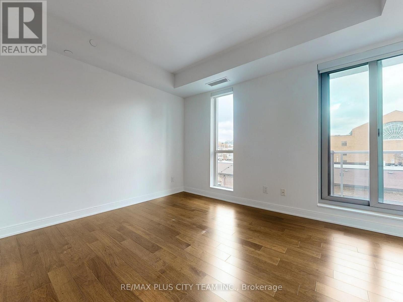 716 - 55 Front Street E, Toronto (Church-Yonge Corridor), Ontario  M5E 0A7 - Photo 5 - C12793010