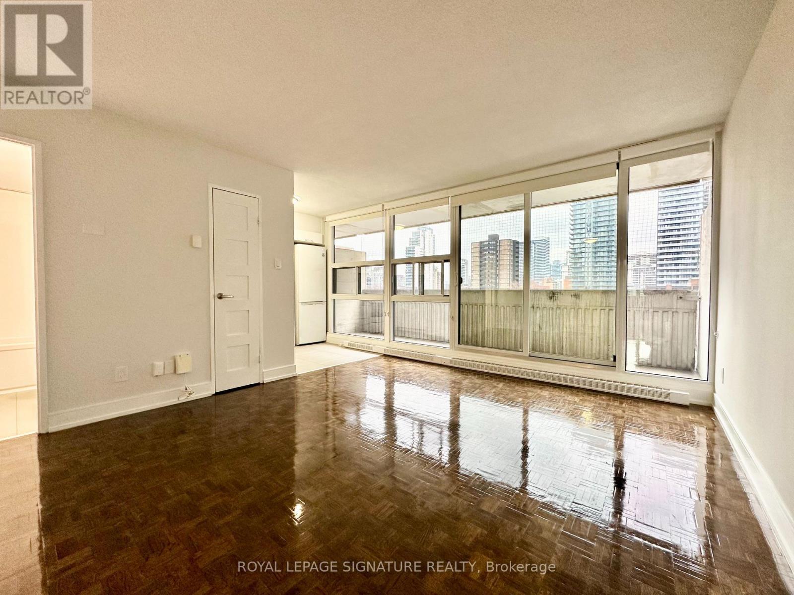 1701 - 33 Isabella Street, Toronto (Church-Yonge Corridor), Ontario  M4Y 2P7 - Photo 4 - C12793064