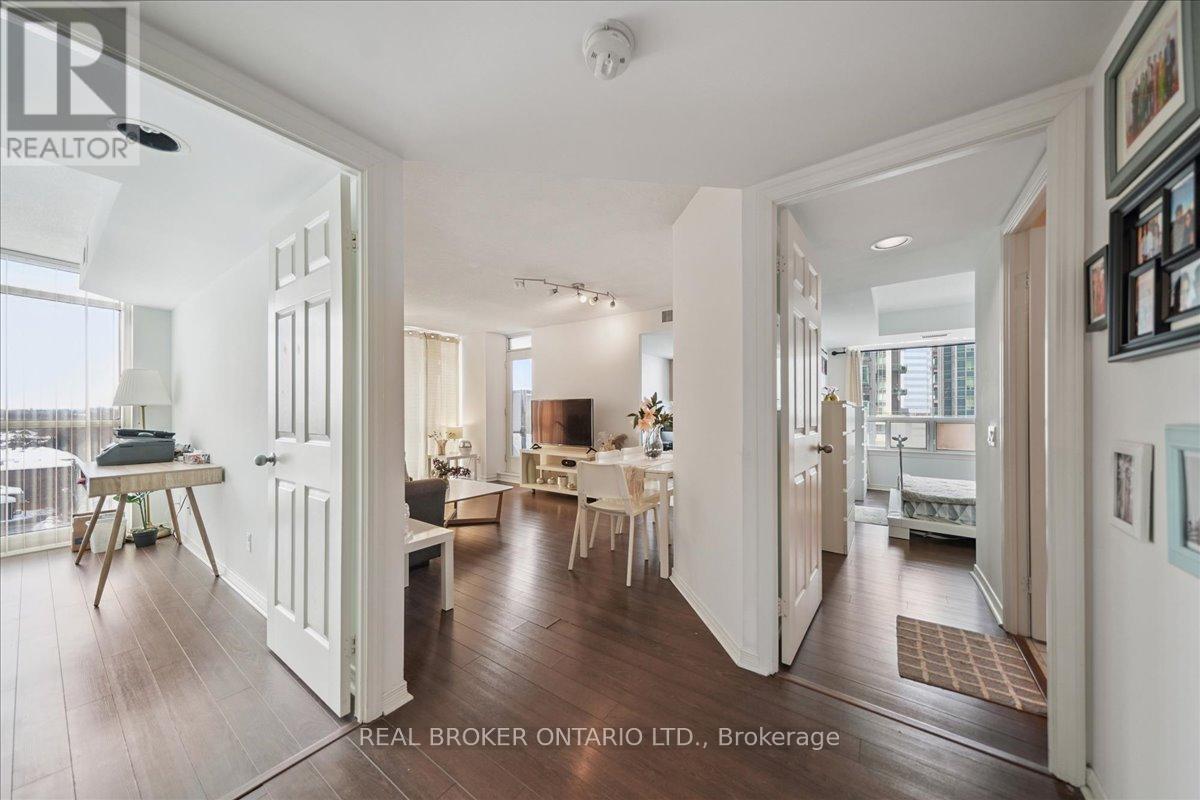 808 - 28 Harrison Garden Boulevard, Toronto (Willowdale East), Ontario  M2N 7B5 - Photo 15 - C12793104