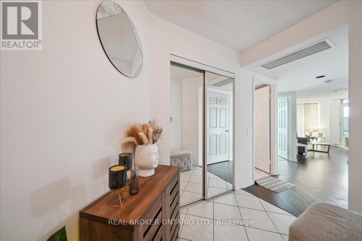 808 - 28 Harrison Garden Boulevard, Toronto (Willowdale East), Ontario  M2N 7B5 - Photo 18 - C12793104