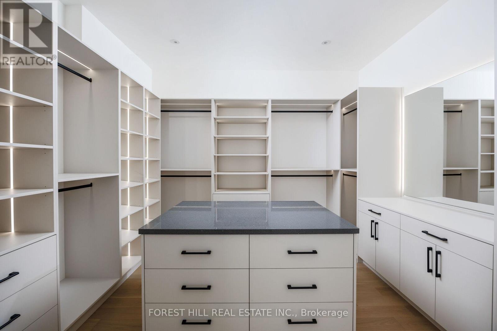 170 Ranee Avenue, Toronto, Ontario  M6A 1N5 - Photo 15 - C12793284