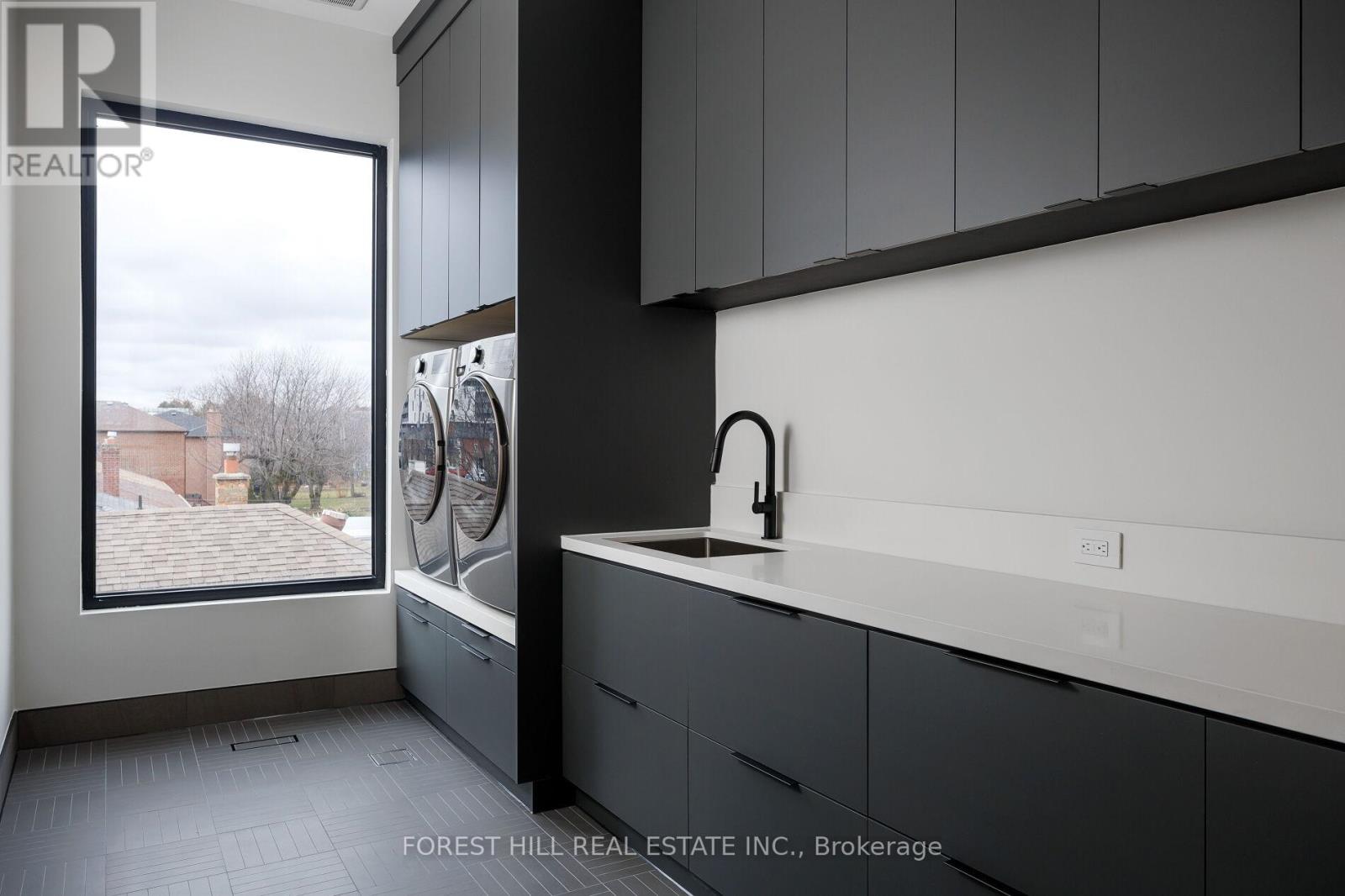 170 Ranee Avenue, Toronto, Ontario  M6A 1N5 - Photo 22 - C12793284