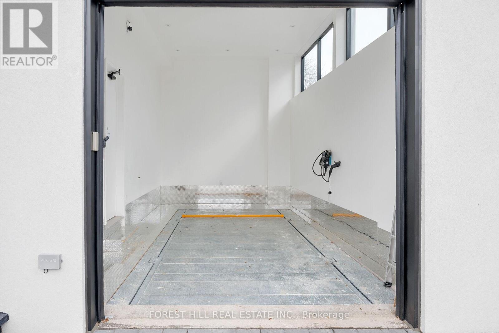 170 Ranee Avenue, Toronto, Ontario  M6A 1N5 - Photo 30 - C12793284