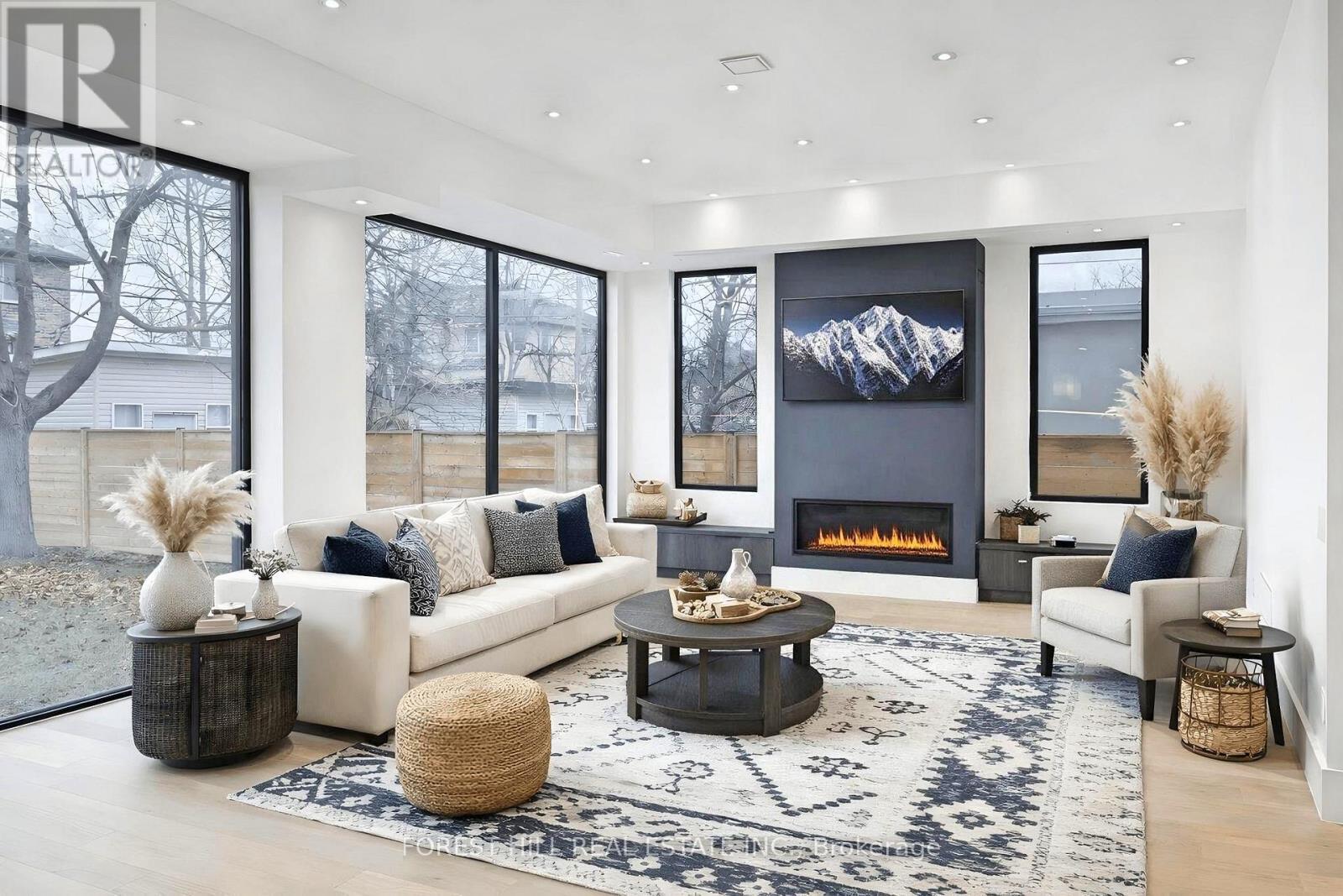 170 Ranee Avenue, Toronto, Ontario  M6A 1N5 - Photo 8 - C12793284