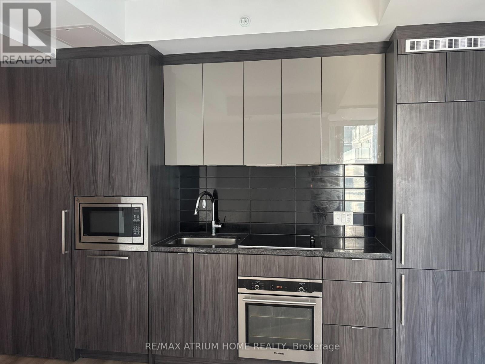 1912 - 115 Blue Jays Way, Toronto, Ontario  M5V 0N4 - Photo 2 - C12793290