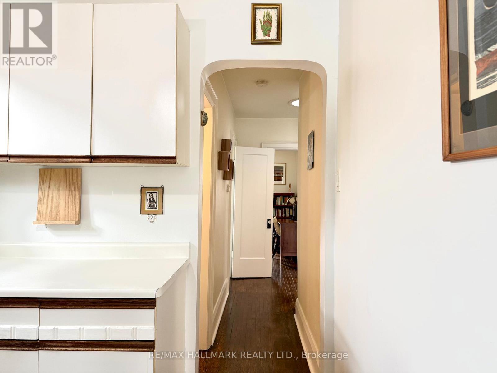 41 Richard Avenue, Toronto, Ontario  M4L 1W8 - Photo 12 - E12792932