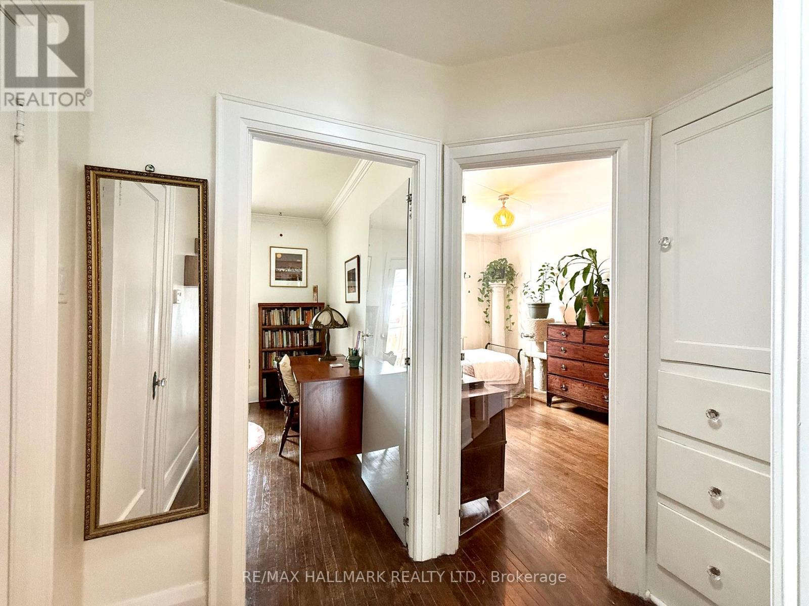 41 Richard Avenue, Toronto, Ontario  M4L 1W8 - Photo 16 - E12792932