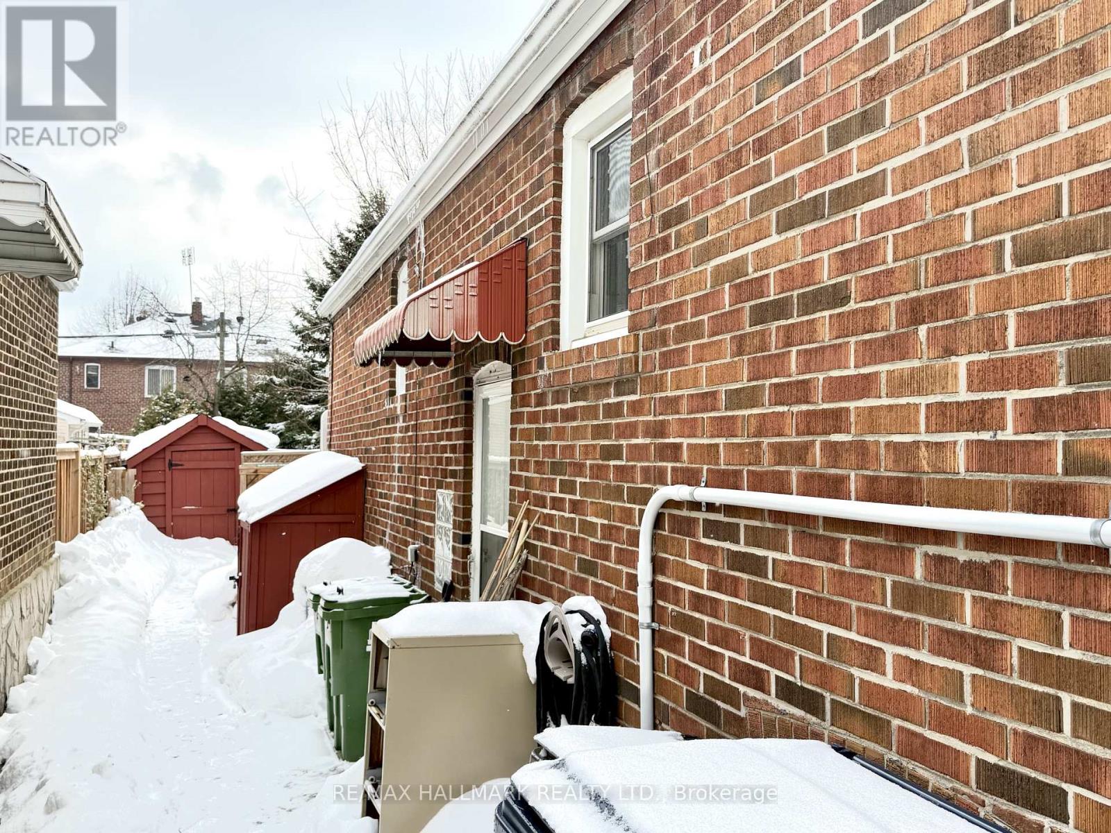 41 Richard Avenue, Toronto, Ontario  M4L 1W8 - Photo 32 - E12792932