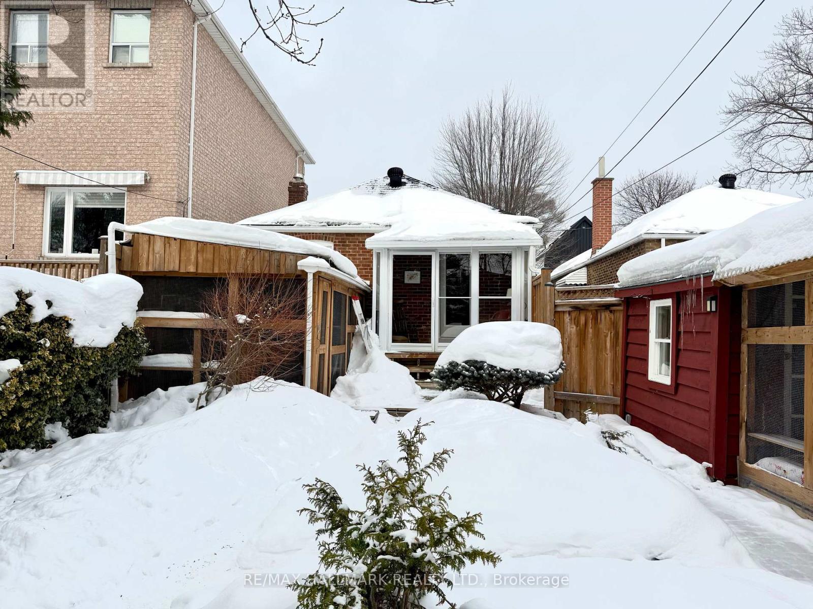 41 Richard Avenue, Toronto, Ontario  M4L 1W8 - Photo 34 - E12792932
