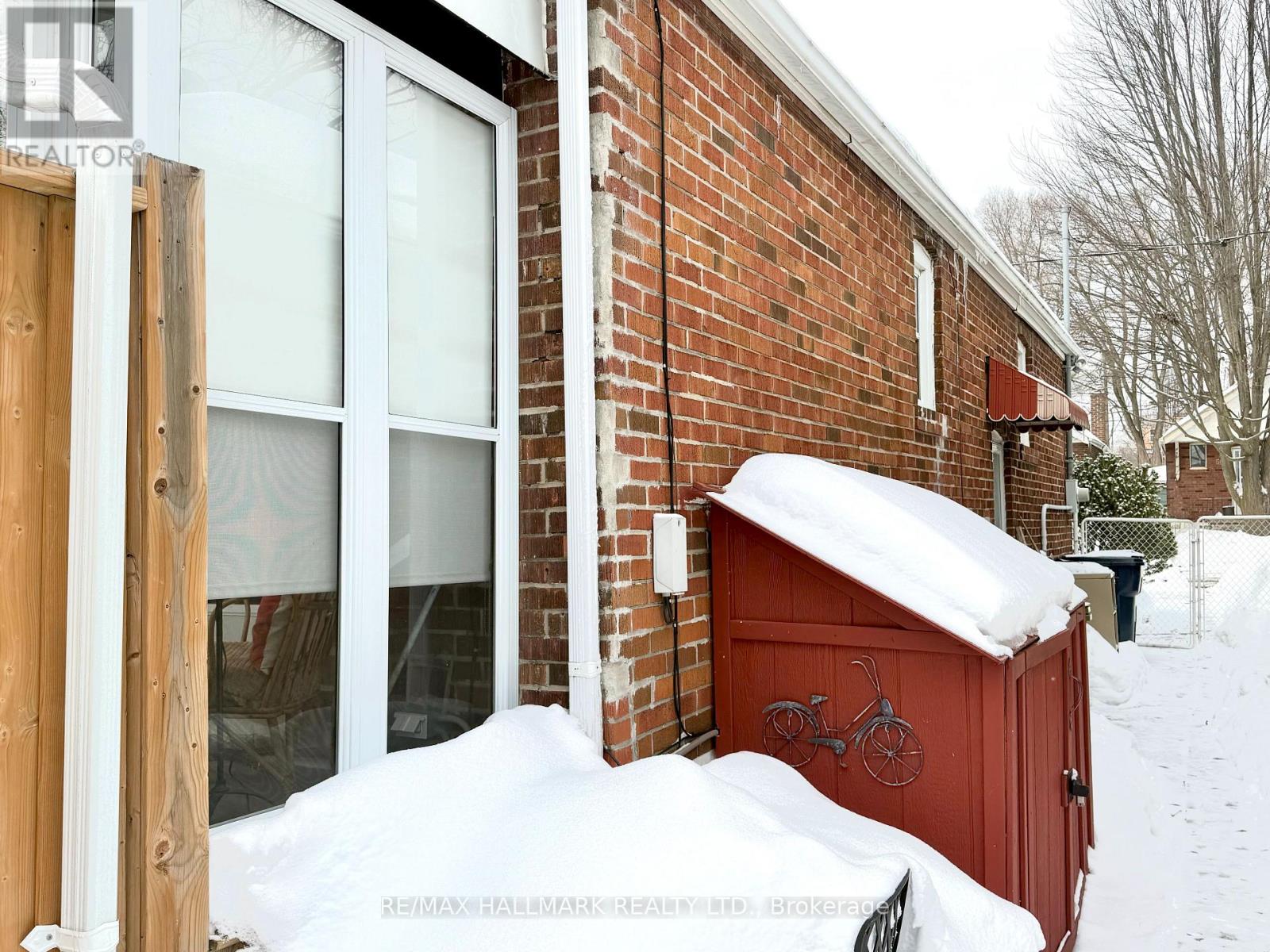 41 Richard Avenue, Toronto, Ontario  M4L 1W8 - Photo 36 - E12792932