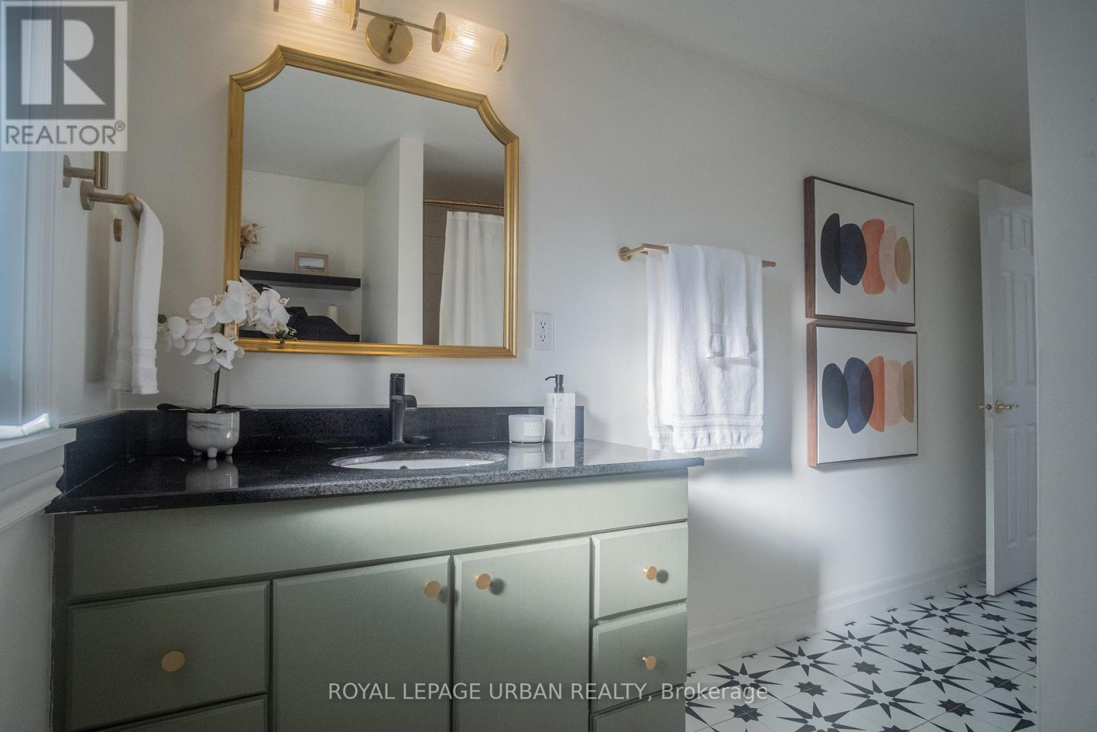 153 Craven Road, Toronto, Ontario  M4L 2Z4 - Photo 38 - E12793020