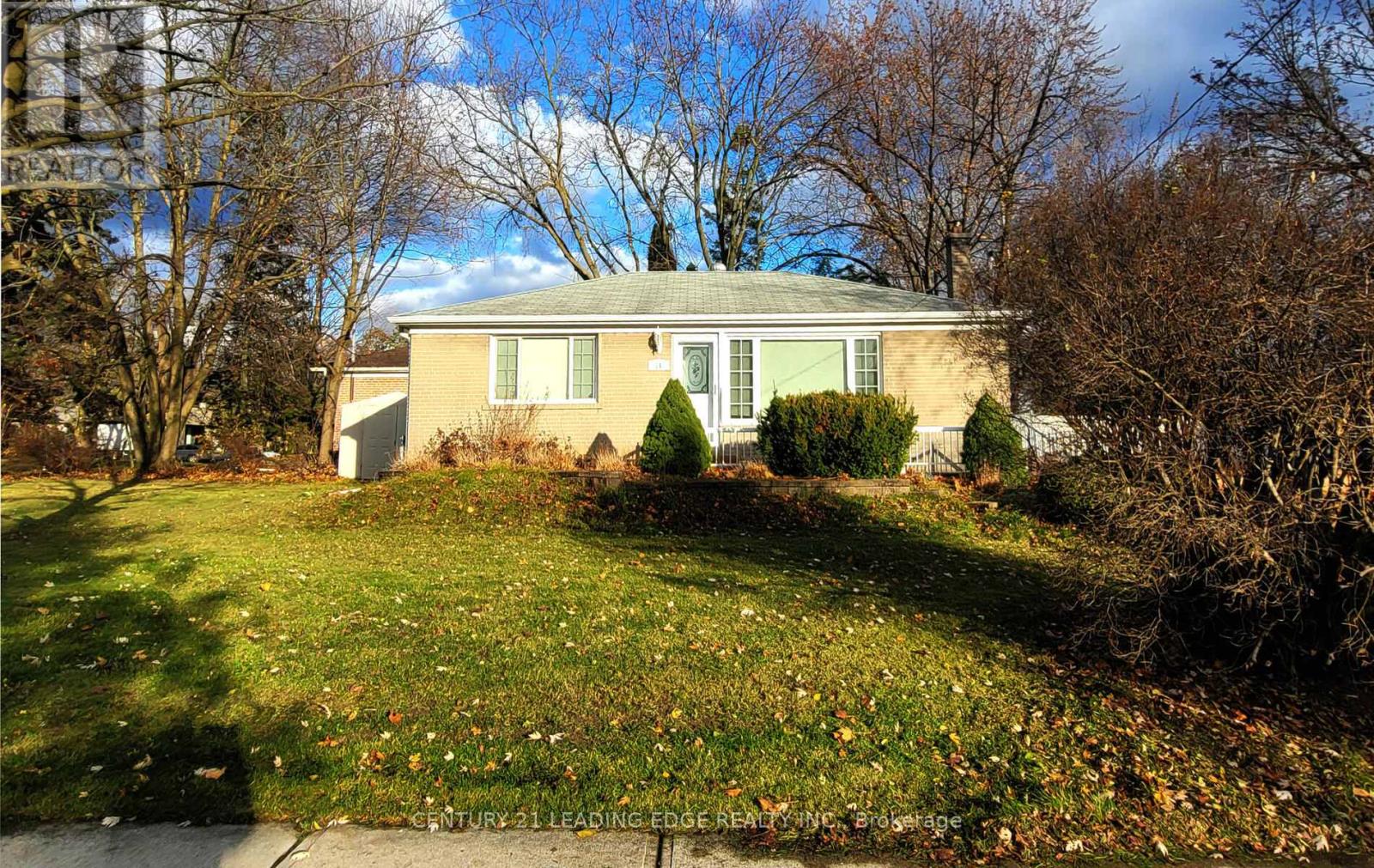 11 HILEY AVENUE, Ajax, Ontario