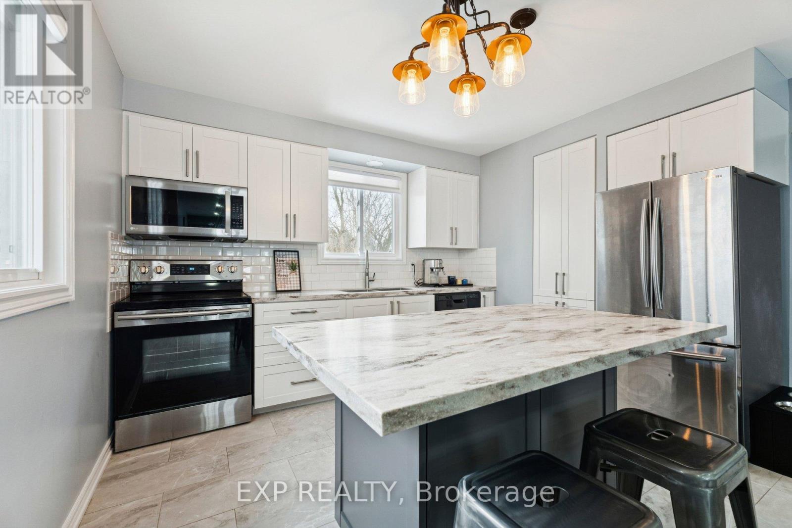 243 Coventry Court, Oshawa, Ontario  L1G 6H4 - Photo 17 - E12793098