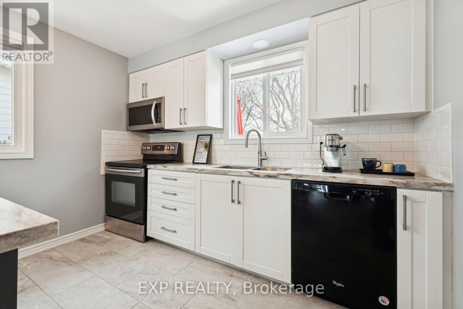 243 Coventry Court, Oshawa, Ontario  L1G 6H4 - Photo 21 - E12793098