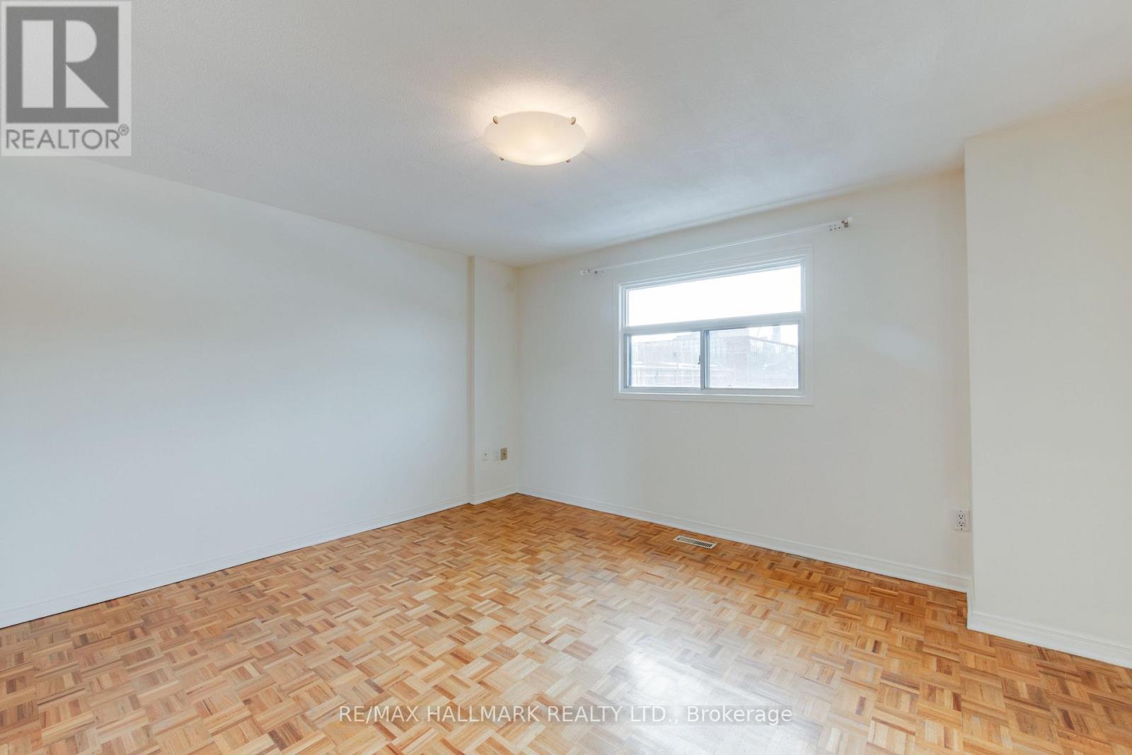 6 Empire Avenue, Toronto, Ontario  M4M 2L4 - Photo 29 - E12793142