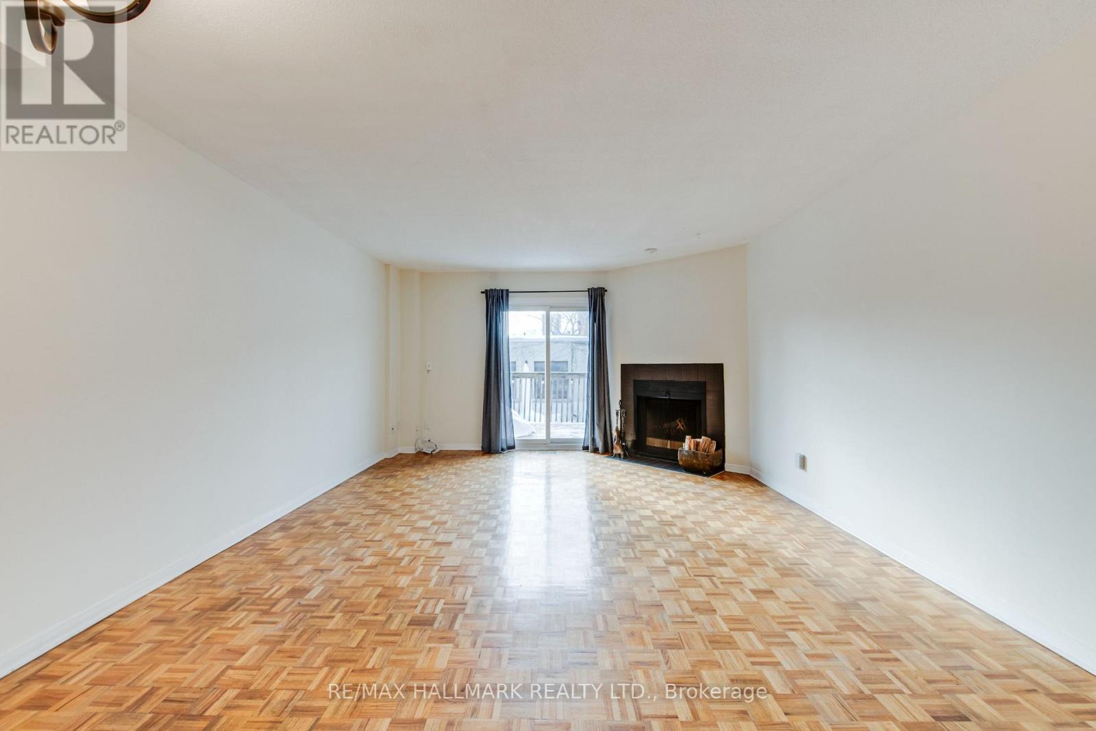 6 Empire Avenue, Toronto, Ontario  M4M 2L4 - Photo 9 - E12793142