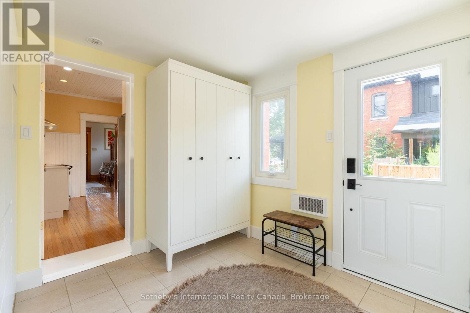 12 Elizabeth Street W, Clearview, Ontario  L0M 1G0 - Photo 12 - S12793148