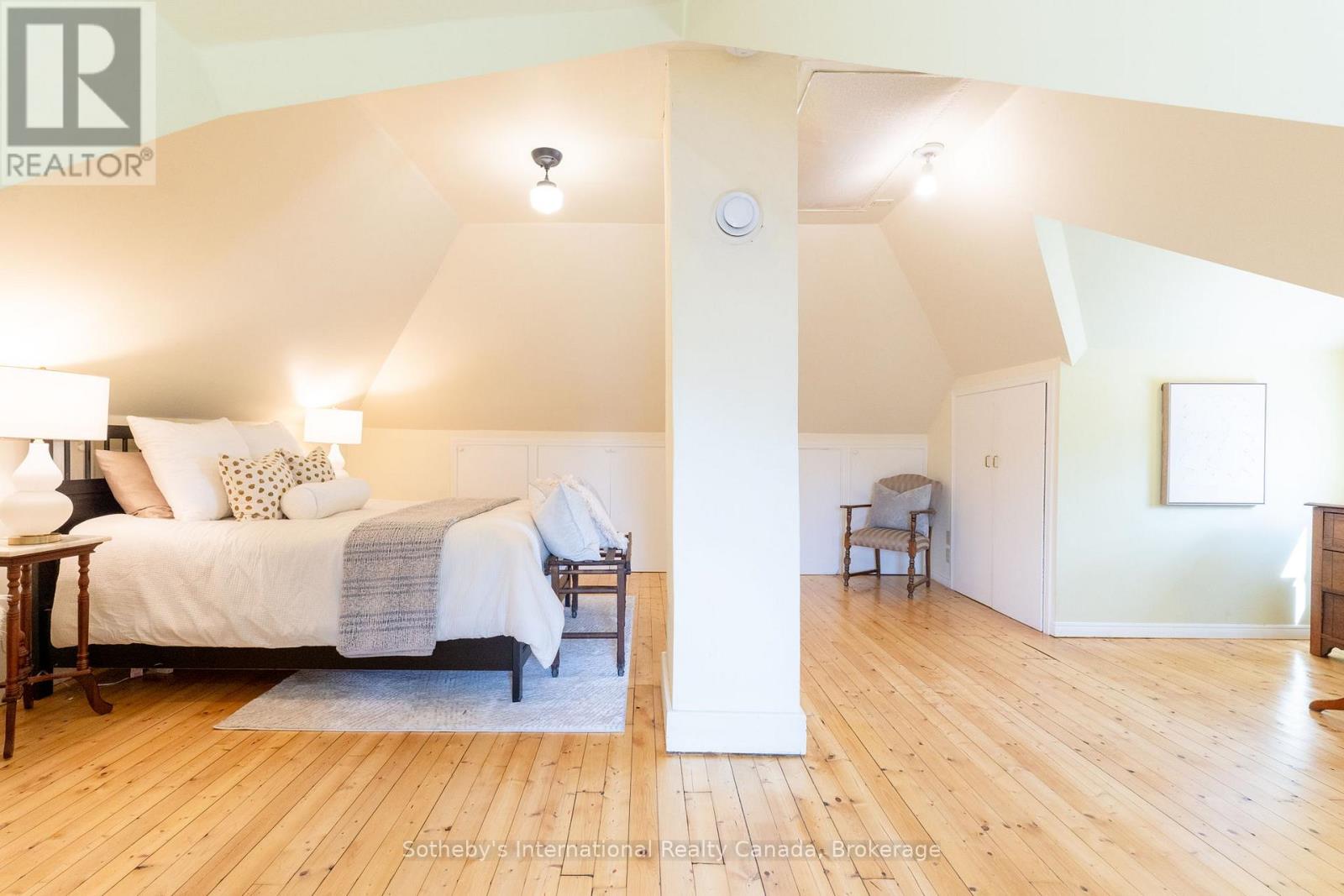 12 Elizabeth Street W, Clearview, Ontario  L0M 1G0 - Photo 33 - S12793148