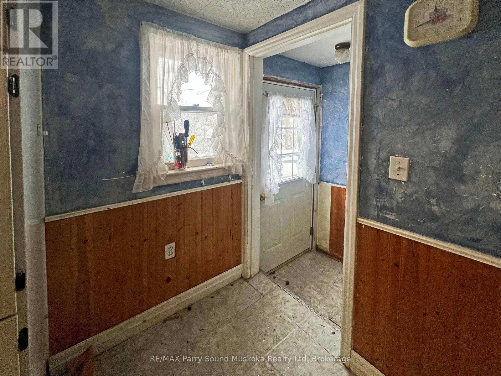 9 Wood Street, Parry Sound, Ontario  P2A 2C5 - Photo 13 - X12793184