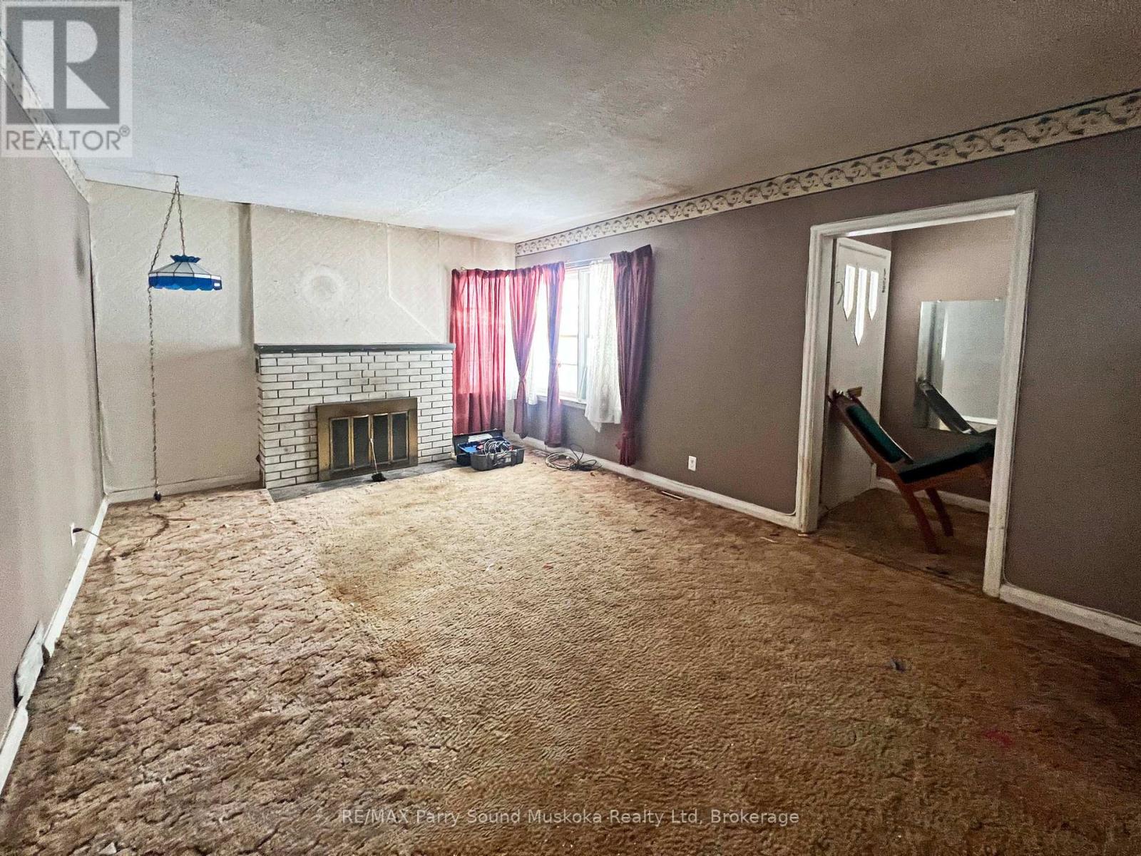 9 Wood Street, Parry Sound, Ontario  P2A 2C5 - Photo 4 - X12793184