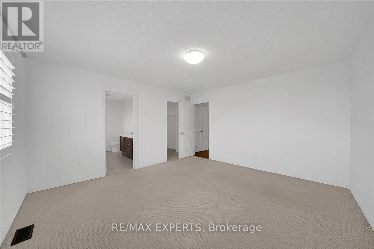 17 Fortis Crescent, Bradford West Gwillimbury, Ontario  L3Z 0W2 - Photo 25 - N12792946