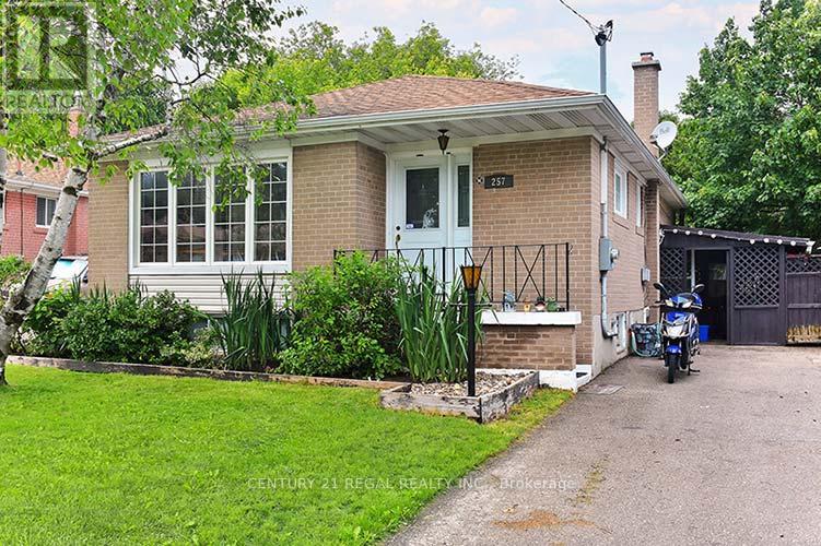 Main - 257 Silverbirch Drive, Newmarket (Bristol-London), Ontario  L3Y 2Z6 - Photo 2 - N12793002