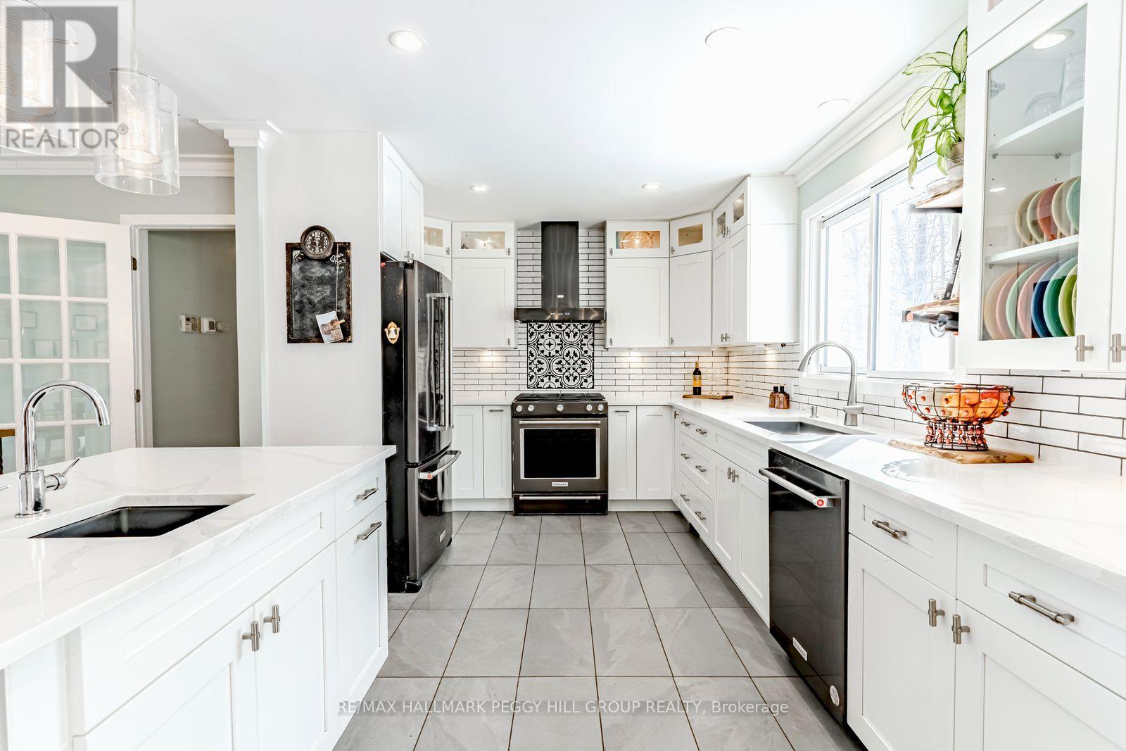 3822 West Street, Innisfil, Ontario  L9S 2L8 - Photo 3 - N12793056