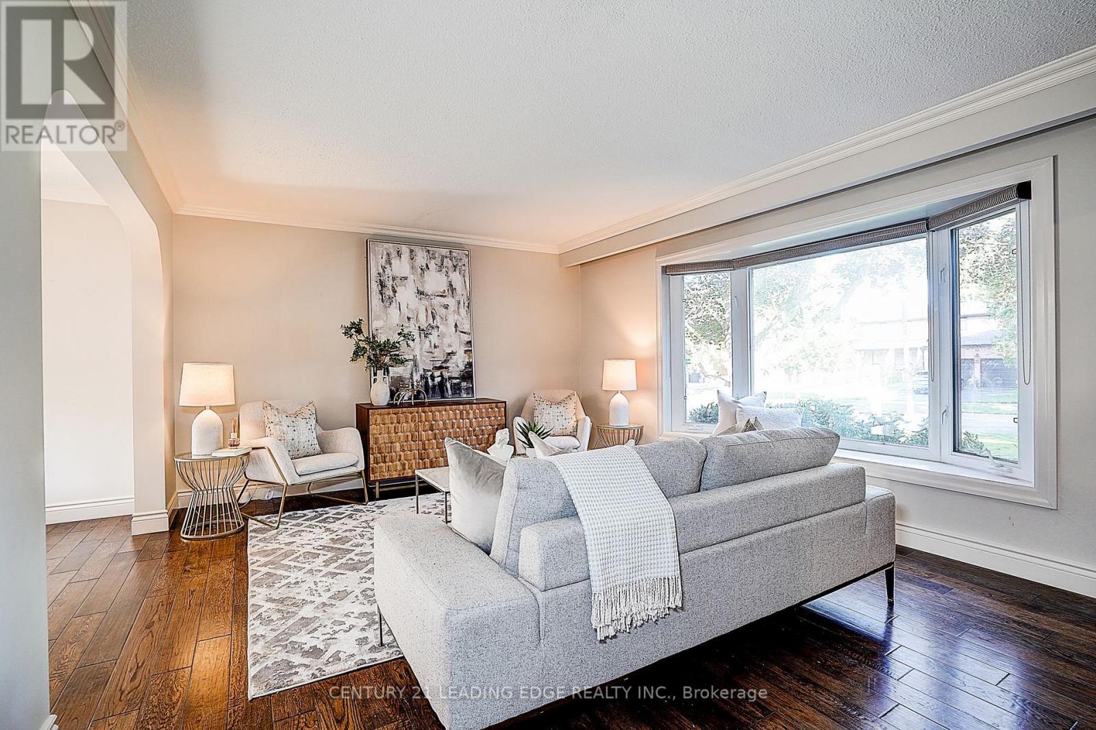 101 Ramona Boulevard, Markham, Ontario  L3P 2K6 - Photo 6 - N12793072