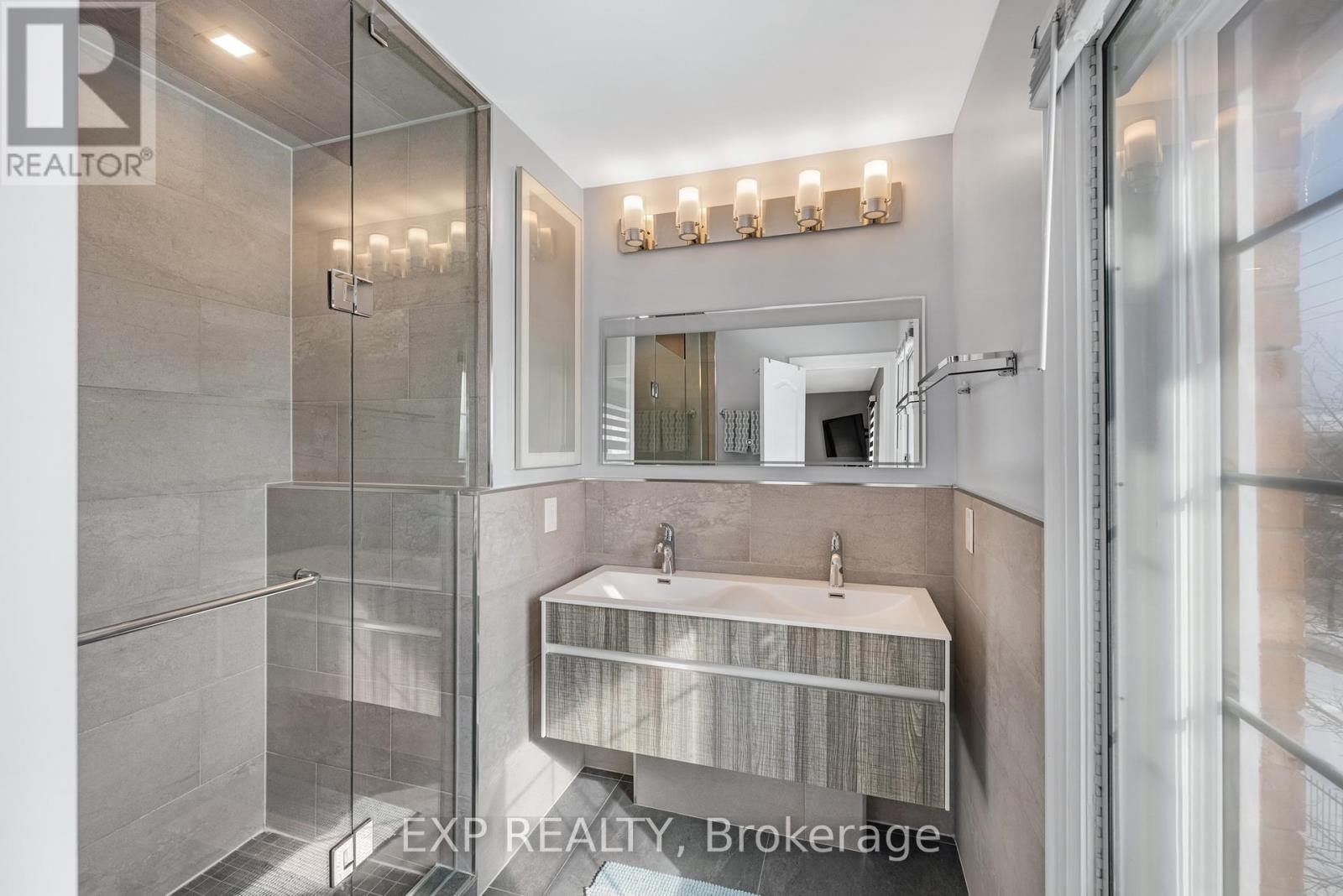 45 Sandlewood Court, Aurora, Ontario  L4G 7N2 - Photo 25 - N12793202