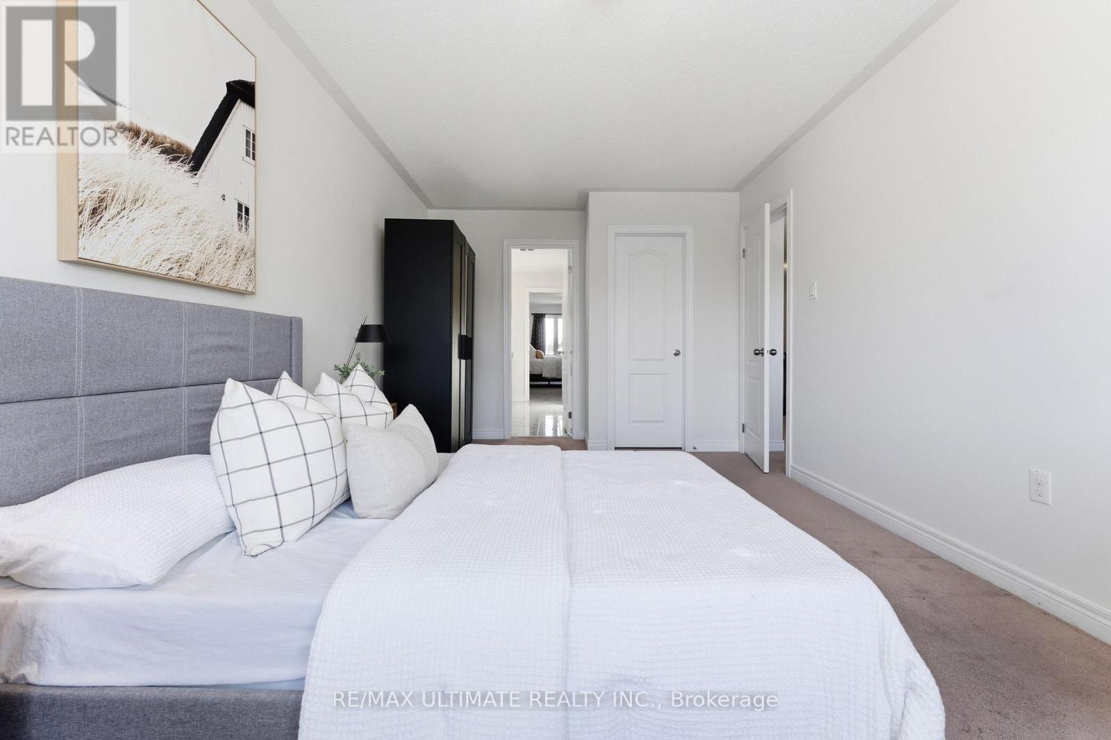 417 Kwapis Boulevard, Newmarket, Ontario  L3X 3H5 - Photo 33 - N12793208