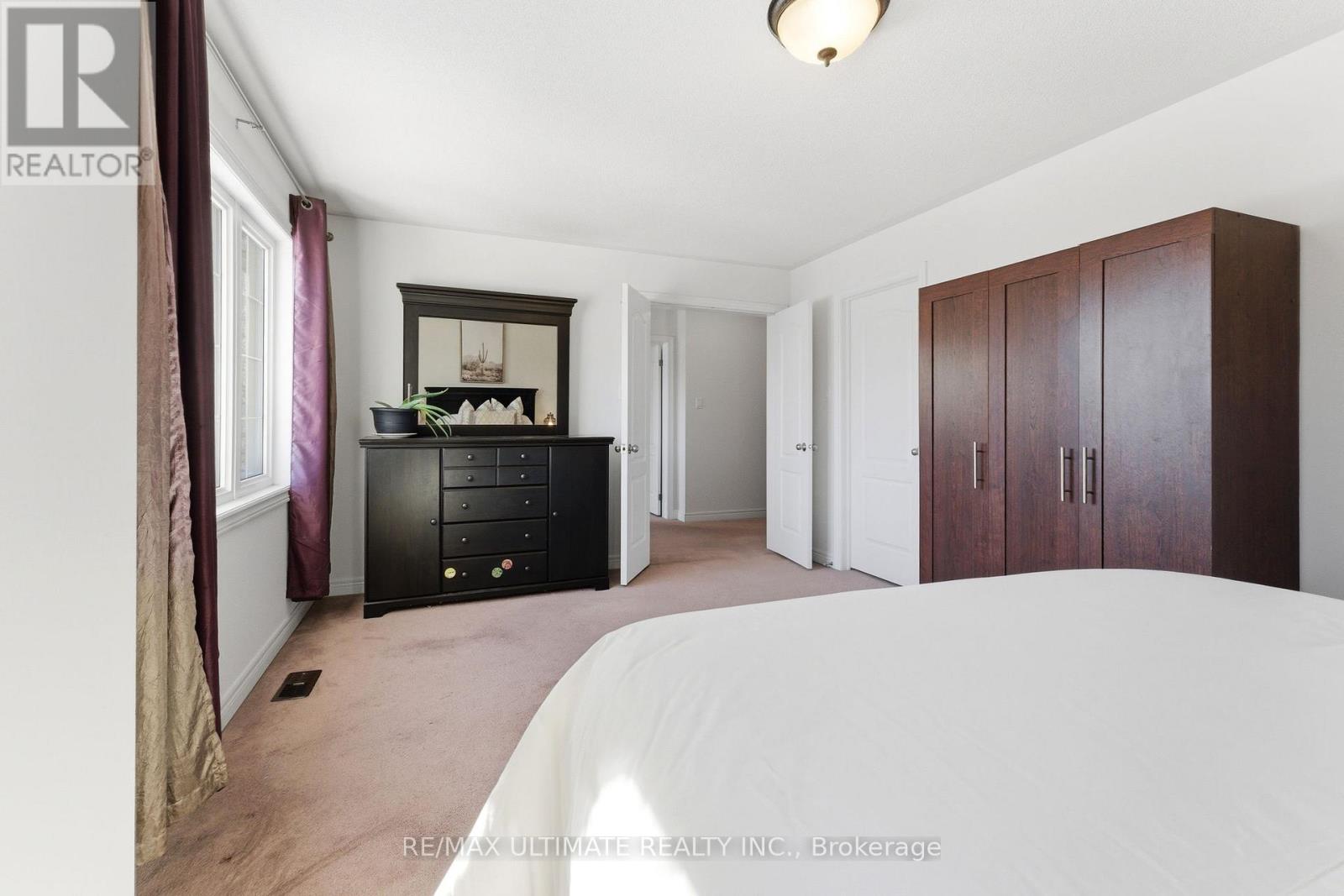 417 Kwapis Boulevard, Newmarket, Ontario  L3X 3H5 - Photo 35 - N12793208